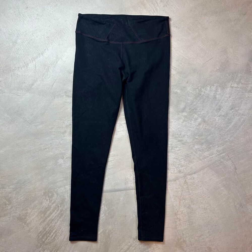 Fabletics Women's Black and Navy Leggings